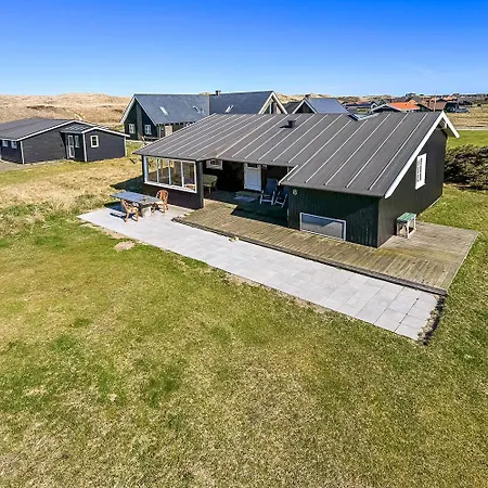 Ferienhaus Unik Klitidyl Kun Fa Skridt Fra Vesterhavet Sj718